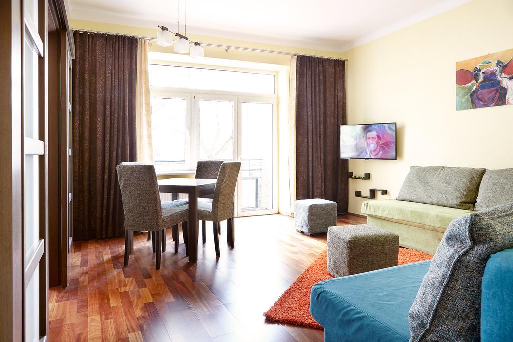 Lovely Funky Flat Near Royal Park Warsaw Ngoại thất bức ảnh